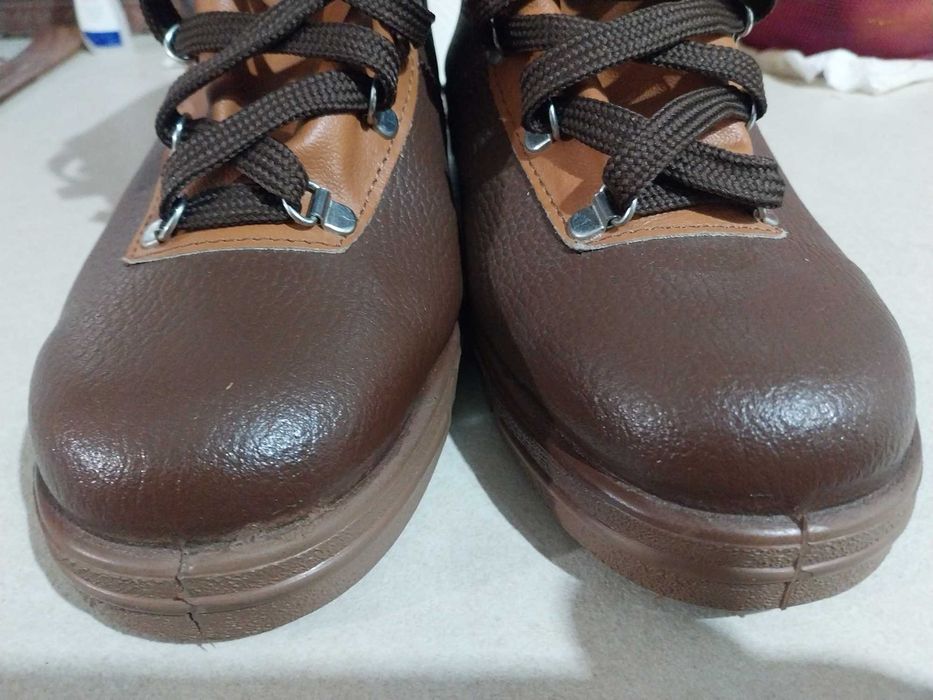 Мъжки работи обувки 42номер  Франция