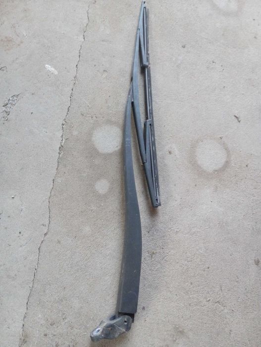 Brat cu Ștergător spate luneta hayon hatchback opel Astra G