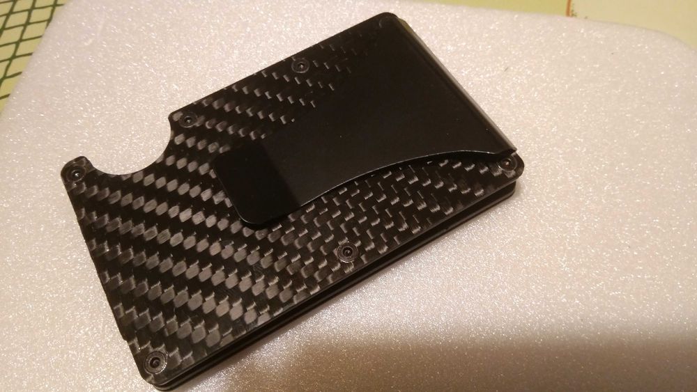 Калъф за документи карбон щипка за пари