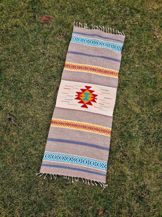 Ръчно тъкани черги, пана, килими от вълна