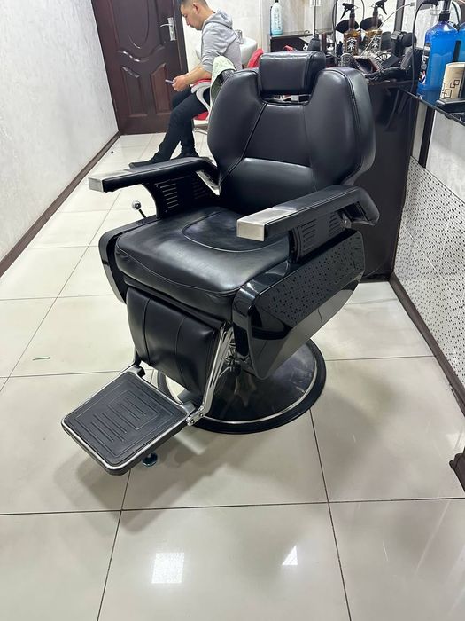 Парикмахерская  кресло