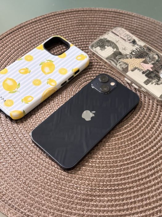 iPhone 13 Midnight  128 GB 89% stare buna 2 huse cadou