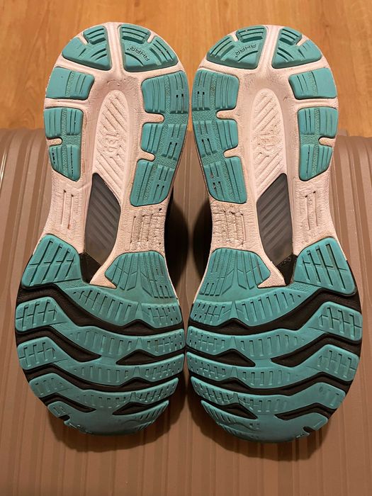 Asics Gel Kayano 28 43.5 н. 27.5 см