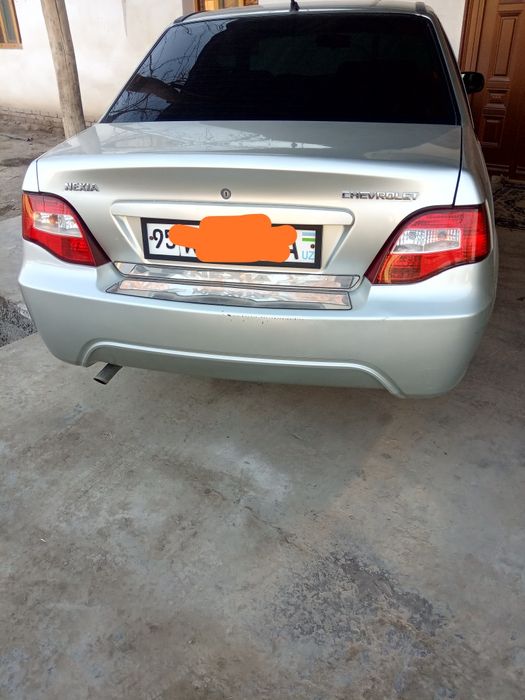 Nexia 2 sotiladi.sons