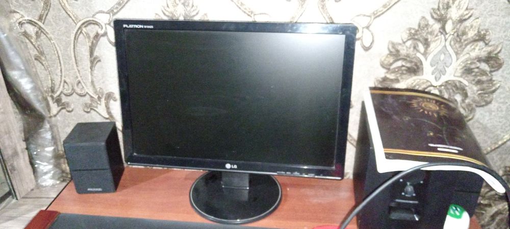 Компютер сотилади