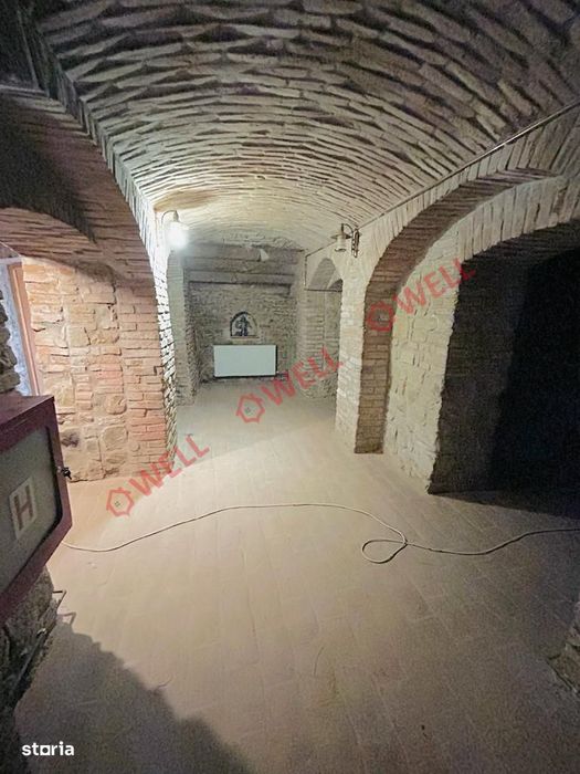 De vânzare complex de clădiri în Baraolt