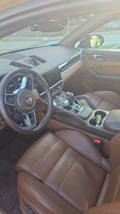 Porsche Cayenne Platinum Edition