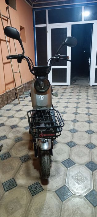 Elektro skuter sotiladi