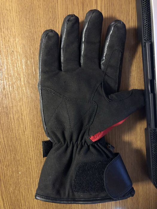 Manusi moto de iarna