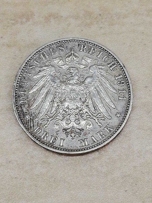 Стари банкноти и сребърна монета от Германия