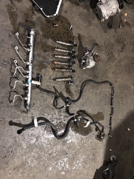 Помпа/дюзи/рейл бмв 3.5д 313 коня ( pompa/diuzi bmw 313hp )