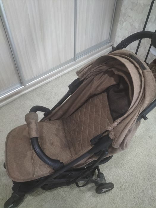 Продам детскую коляску