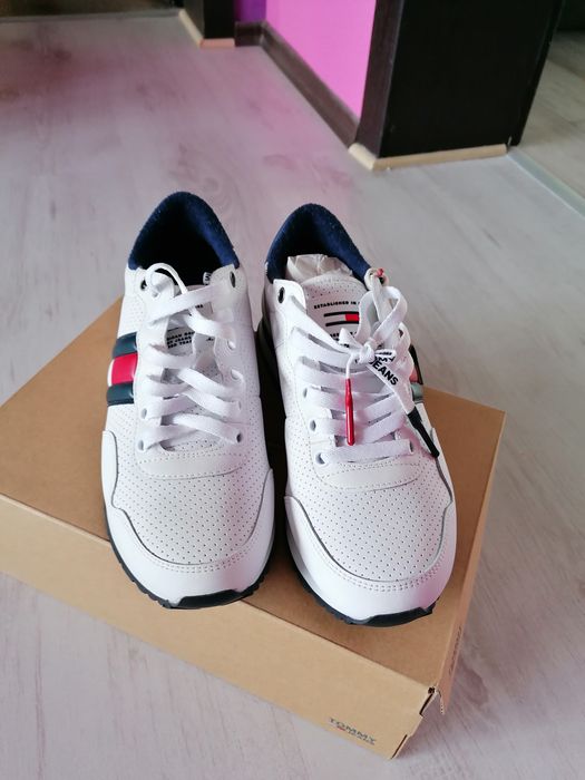 Оригинални маратонки TOMMY HILFIGER