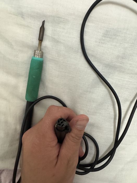 паяльник продаю…………….