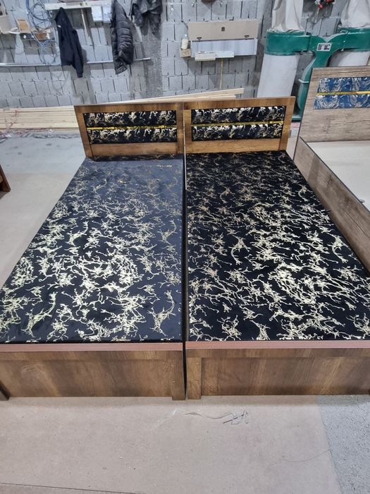 1kishilik divanlar optim narxda. Dastafka xizmati yoʻq.