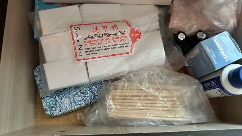 Продам все для маникюра