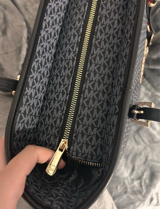 Geanta Michael Kors noua