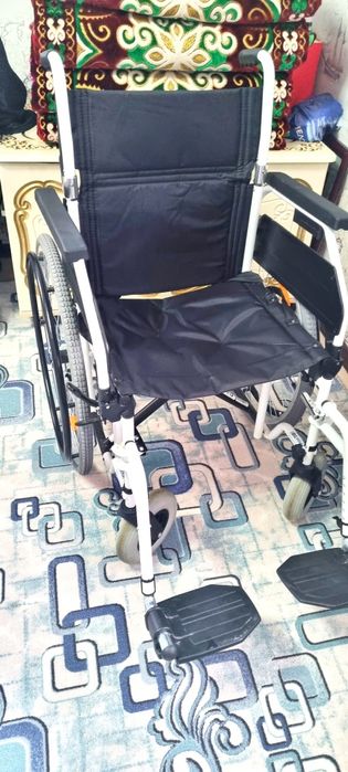 Продам механическое инвалидное кресло