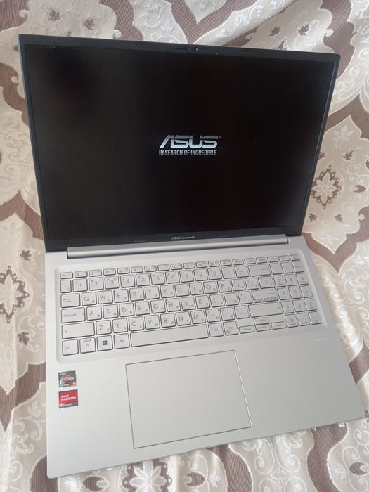 Продам современный ноутбук asus ryzen5