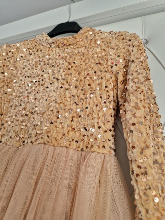 Rochie de ocazie strălucitoare fete