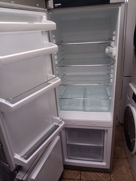 Иноксов комбиниран хладилник с фризер Liebherr 24 месеца гаранция!!!