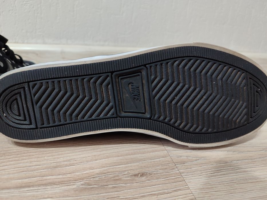 Женские Кеды Nike Court