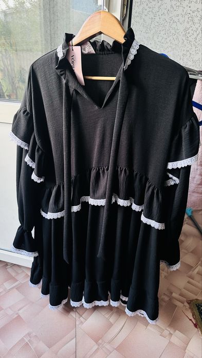 продам платья  на 50-54 размер