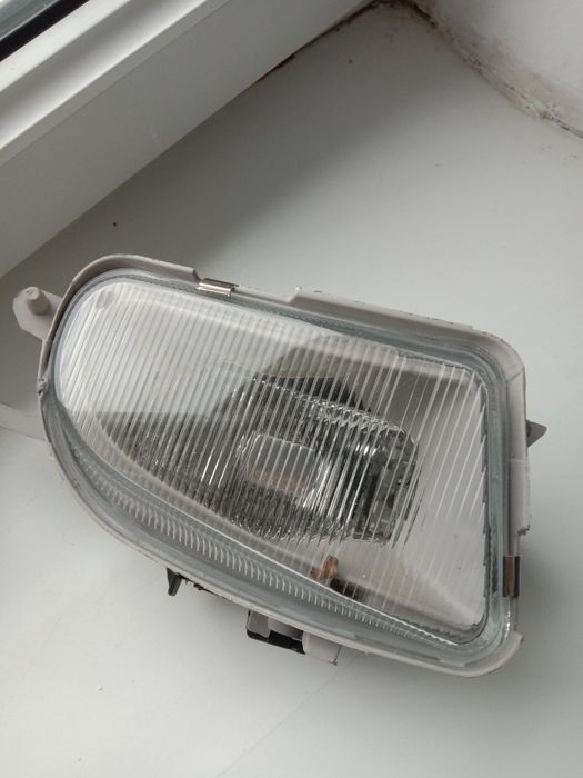 Продам противотуманники mercedes цешка