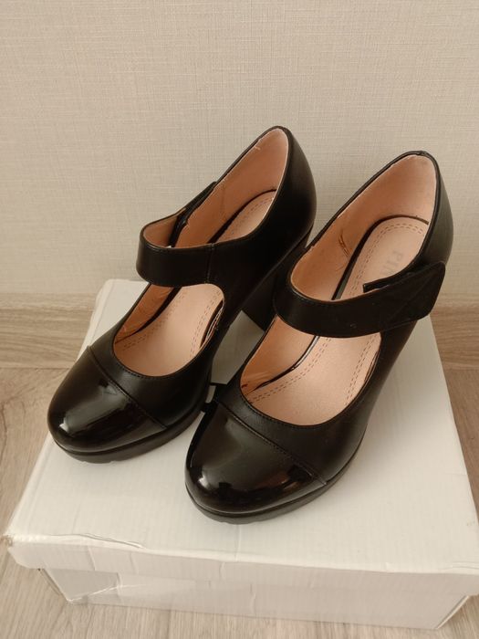 Продам туфли 36 размер