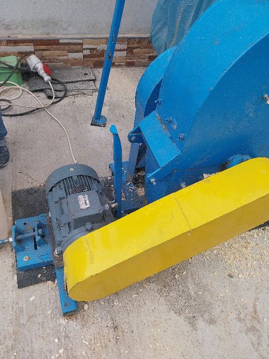Linie fabricare brichete și peleti rumegus