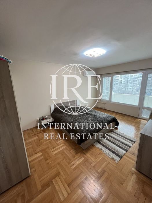 Продава се Четиристаен апартамент в Варна, Младост 1 - 80 кв.м за 1141 €/кв.м - Снимка #4