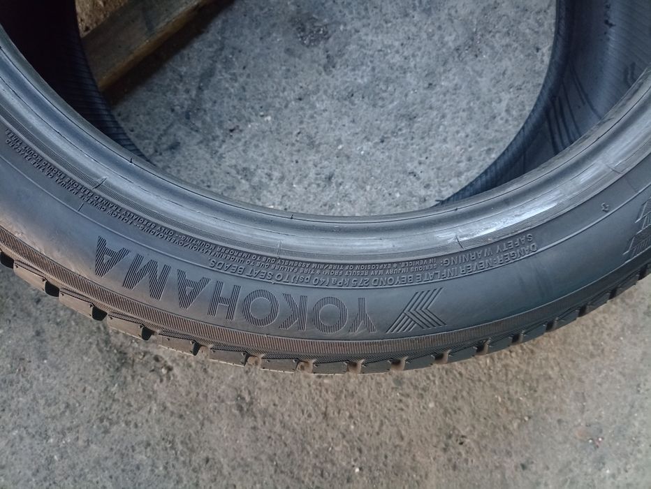 2 anvelope de iarna ca noi Yokohama 245/45 R20 dot 1823