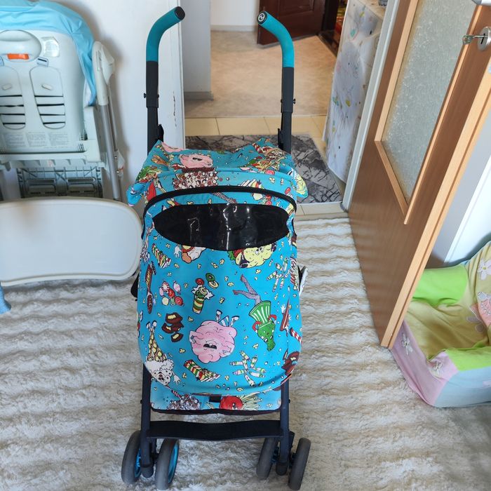 Продавам лятна количка ,,cybex jeremy scott"