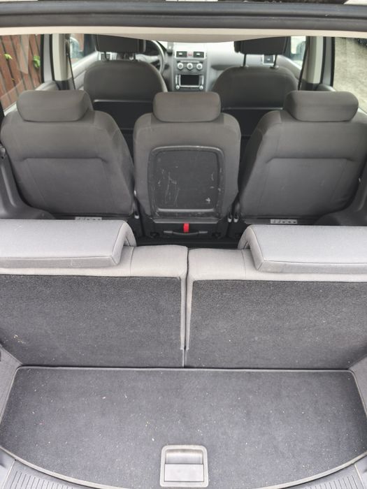 VOLKSWAGEN Touran 2015 — imagine 3