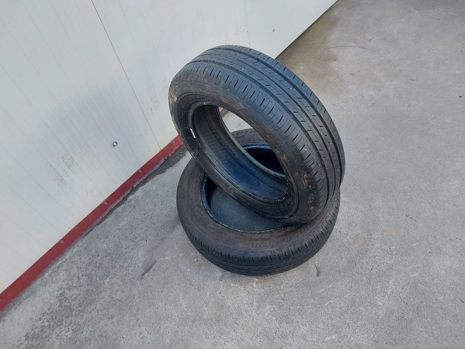 75 lei bucata! Doua anvelope de vara 175 65 15 Bridgestone ! 7 mm