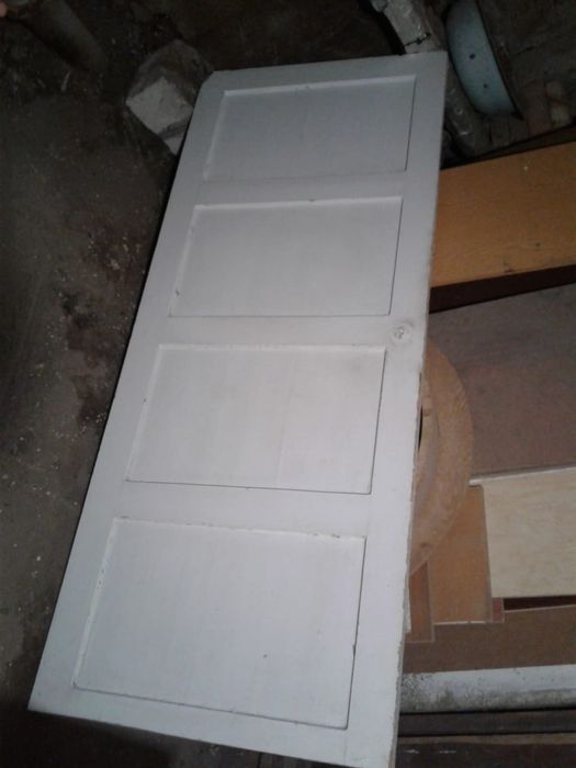 Дверь деревянная