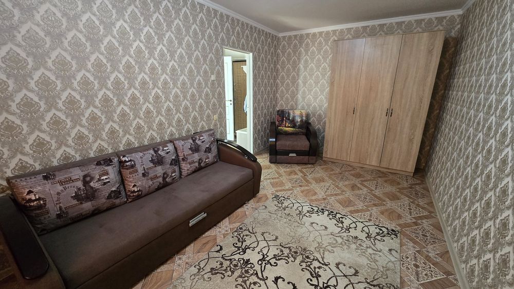 Сдам 1 ком.кв. в центре 11 микр.