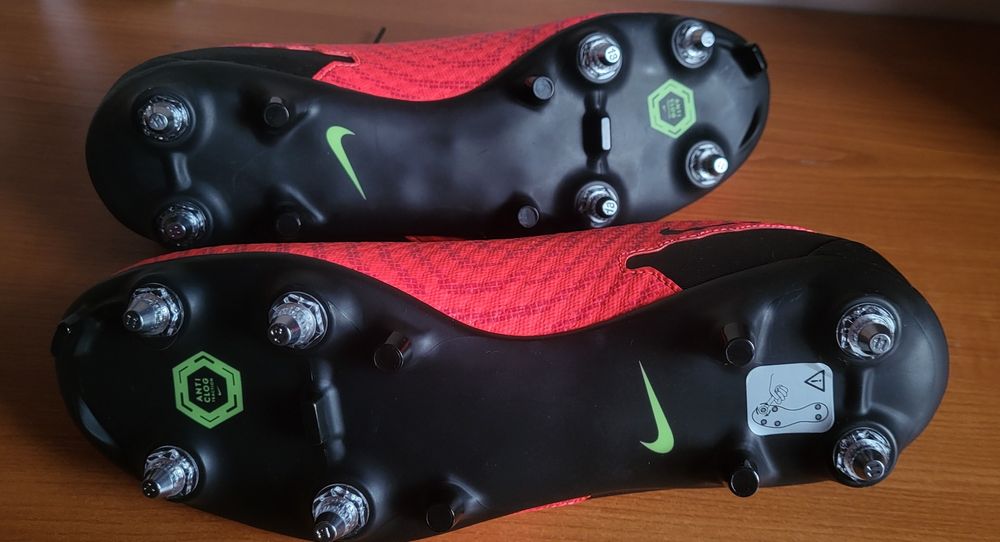 Ghete fotbal NOI Nike Phantom GX 41