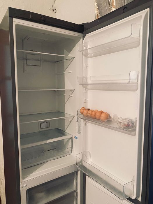 Холодильник в хорошем состоянии