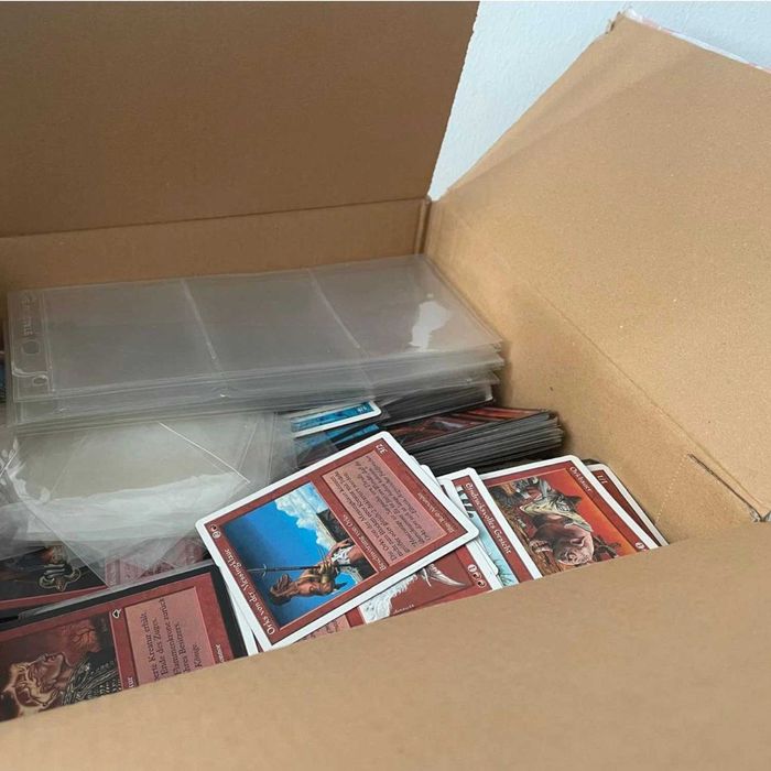 Lot 50 de cărți vechi Magic: The Gathering (1993–2010) – 100 ron