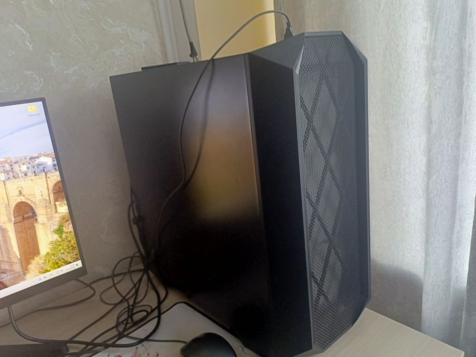 Продаеться комп срочно