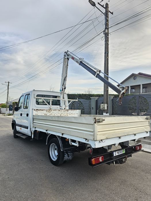 Renault mascott cu Macara