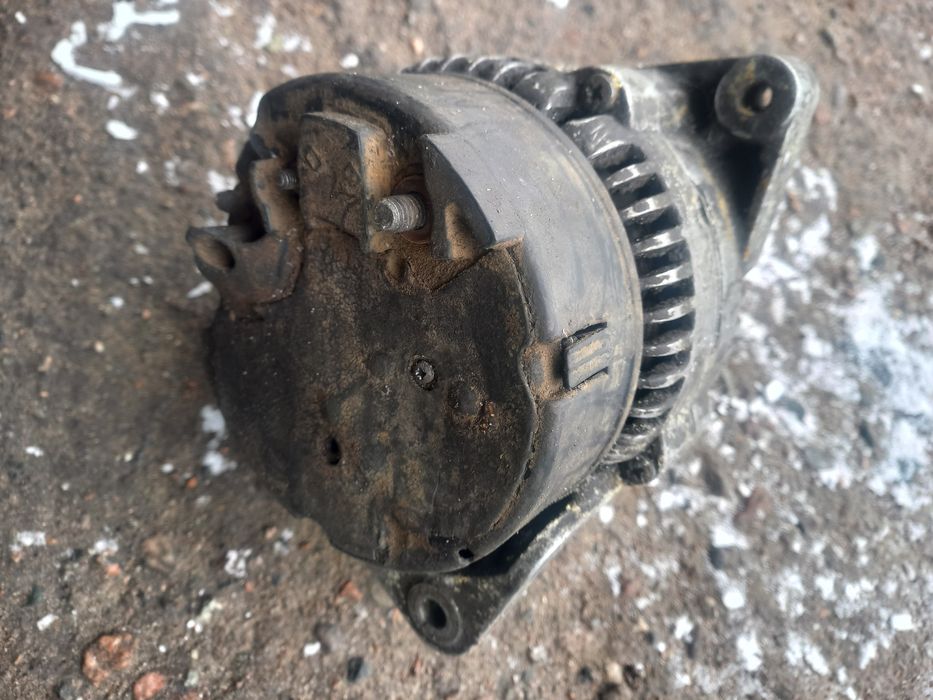 Генератор Ауди с4