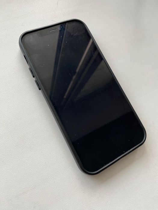 Айфон 12 128гб.