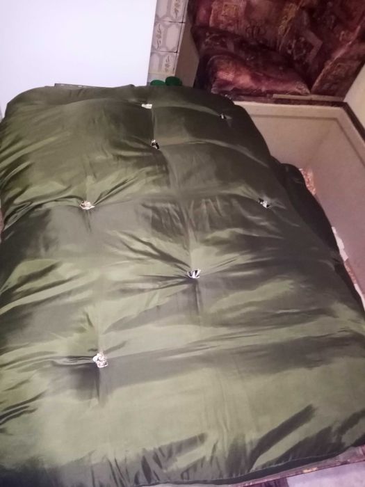 Кухненски ъглов диван с функция за сън