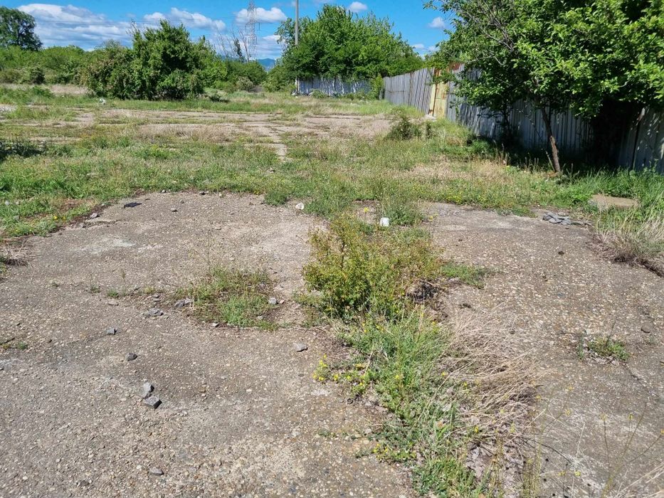 Terenul 5000 mp  intravilan zona Remat