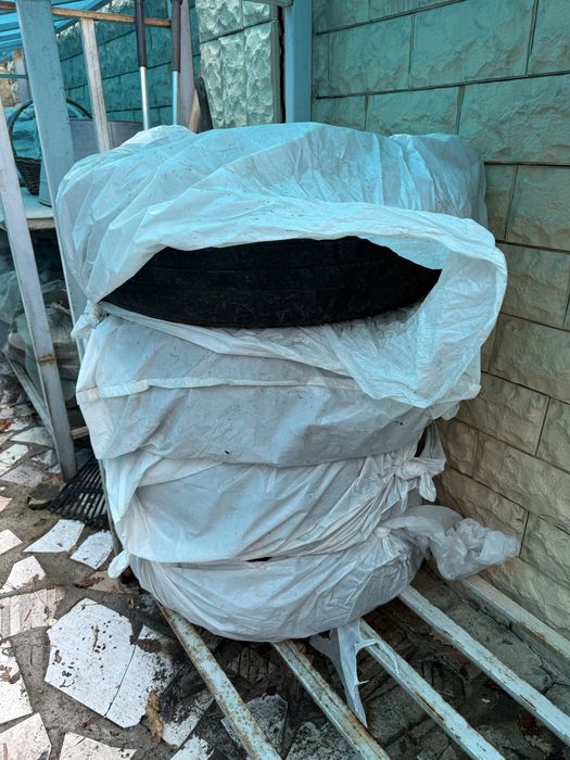 Продам шины  летние бу