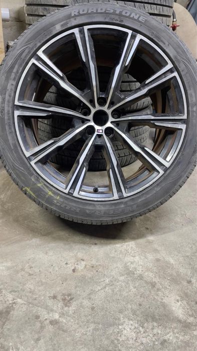 Летний шины с дисками от BMW  X5