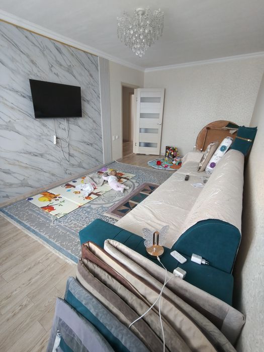 Продам квартиру 3-х комнатную