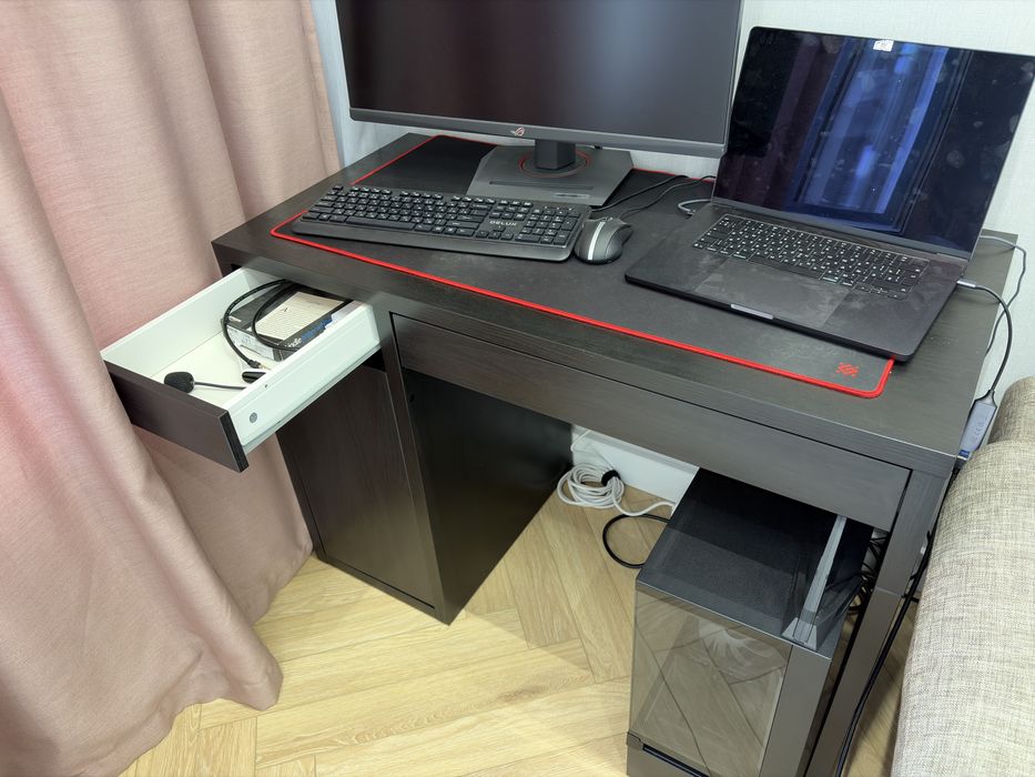 Продается компьютерный стол от IKEA